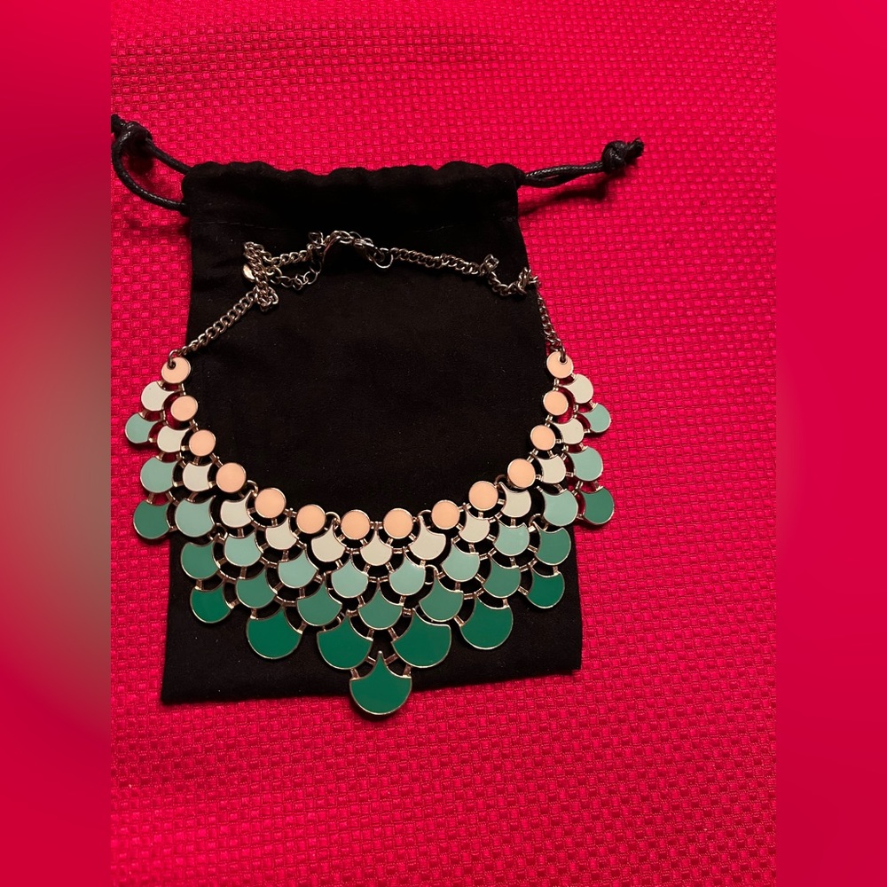 Loft necklace